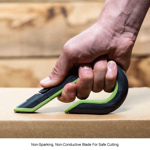 Slice® Ceramic Blade Auto-Retractable Box Cutter - 10503 12 Slice® Ceramic Blade Auto-Retractable Box Cutter - 10503 - Image 10