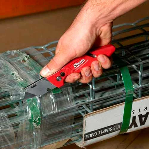 Milwaukee® 48-22-1901 FASTBACK™ Flip Utility Knife 9 Milwaukee® 48-22-1901 FASTBACK™ Flip Utility Knife - Image 7