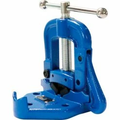 Global Industrial™ Bench Yoke Vise, 1/8" - 2" Pipe Capacity