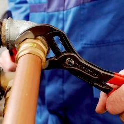 Knipex® Cobra® Water Pump Plier W/ Polished Head & Plastic Coated Handle, 10"L 26 Knipex® Cobra® Water Pump Plier W/ Polished Head & Plastic Coated Handle, 10"L -Hand Tools popular store 87 01 250 11